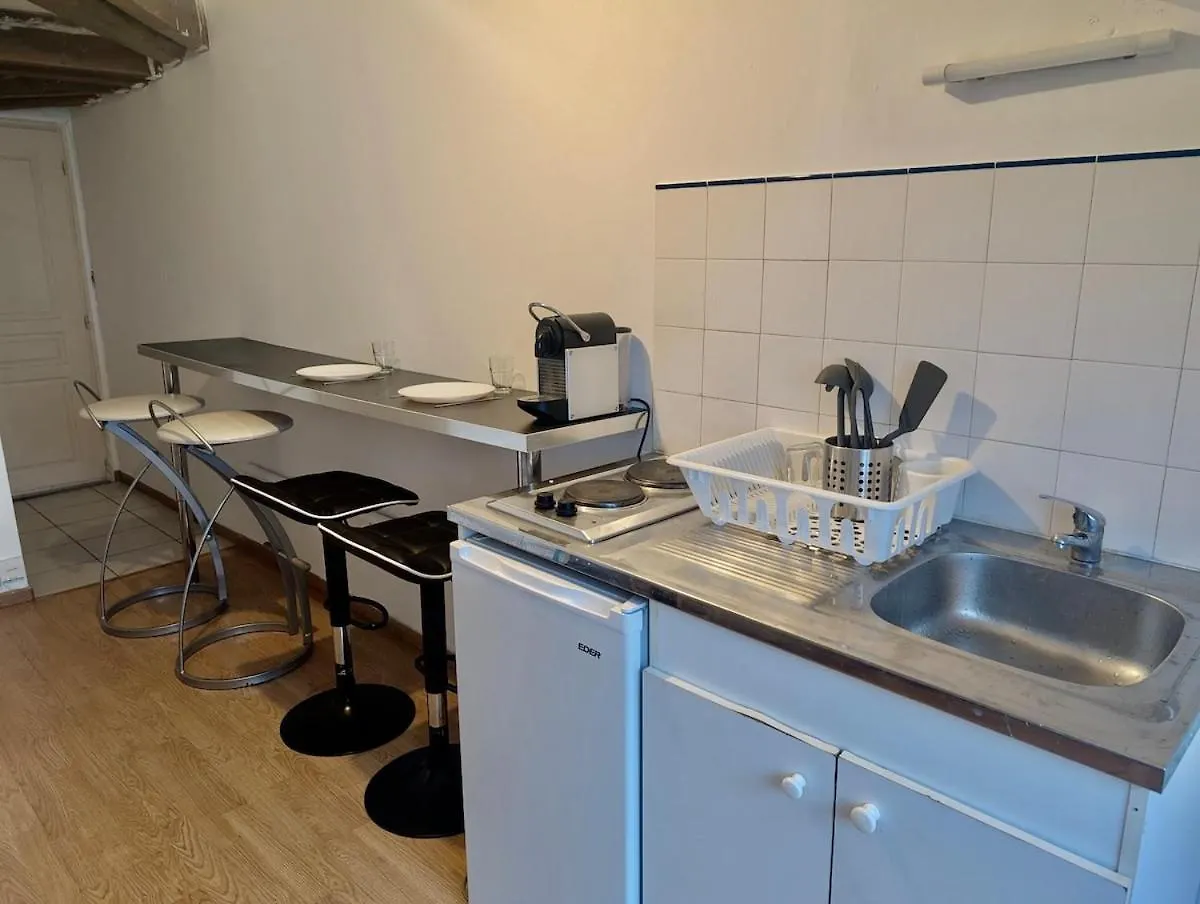 Studio Hyper Centre Au Calme, Confort & Equipe Grenoble Apartment